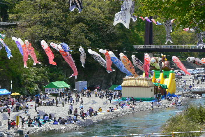 P1090972.JPG - 83,703BYTES