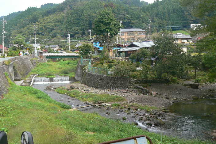 P1110181.JPG - 65,848BYTES