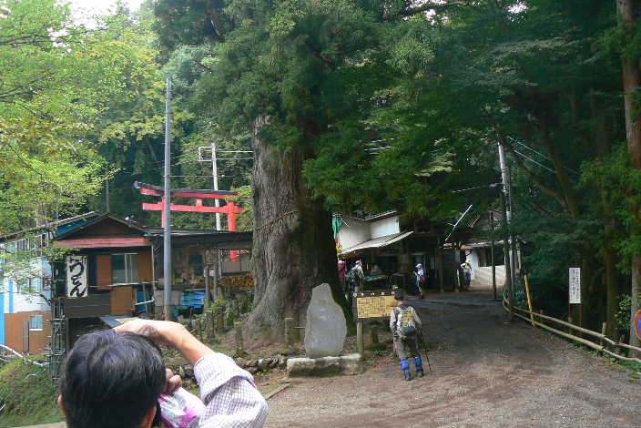 P1110213.JPG - 62,111BYTES